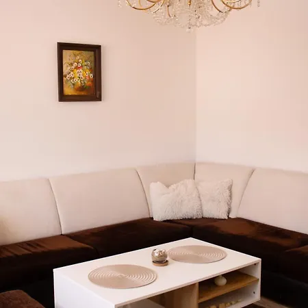 Emmi Apartamento *